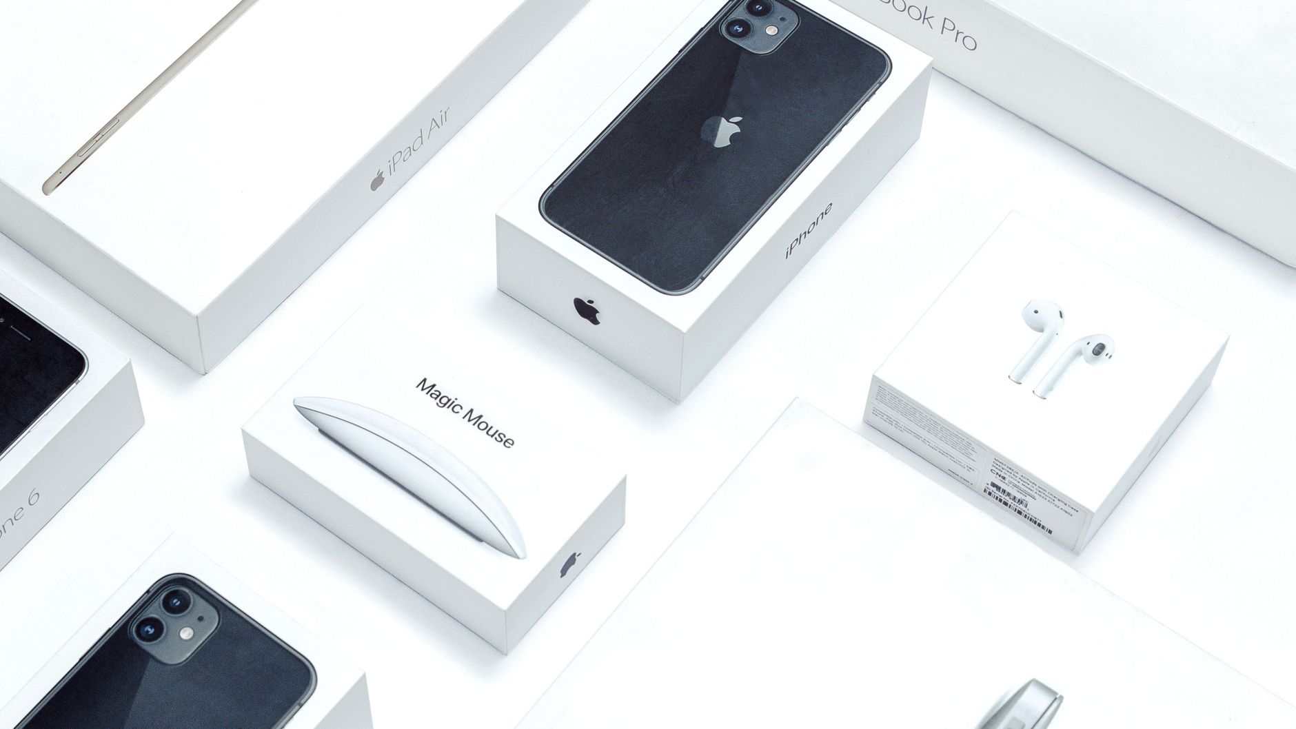 Vitrine de acessórios para iPhone com design minimalista